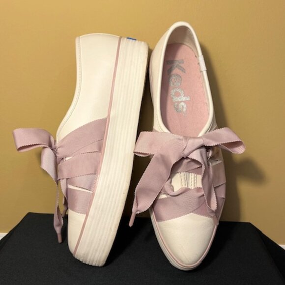 Ked's Ballet Point Sneakers - Sz 7 - Picture 5 of 8